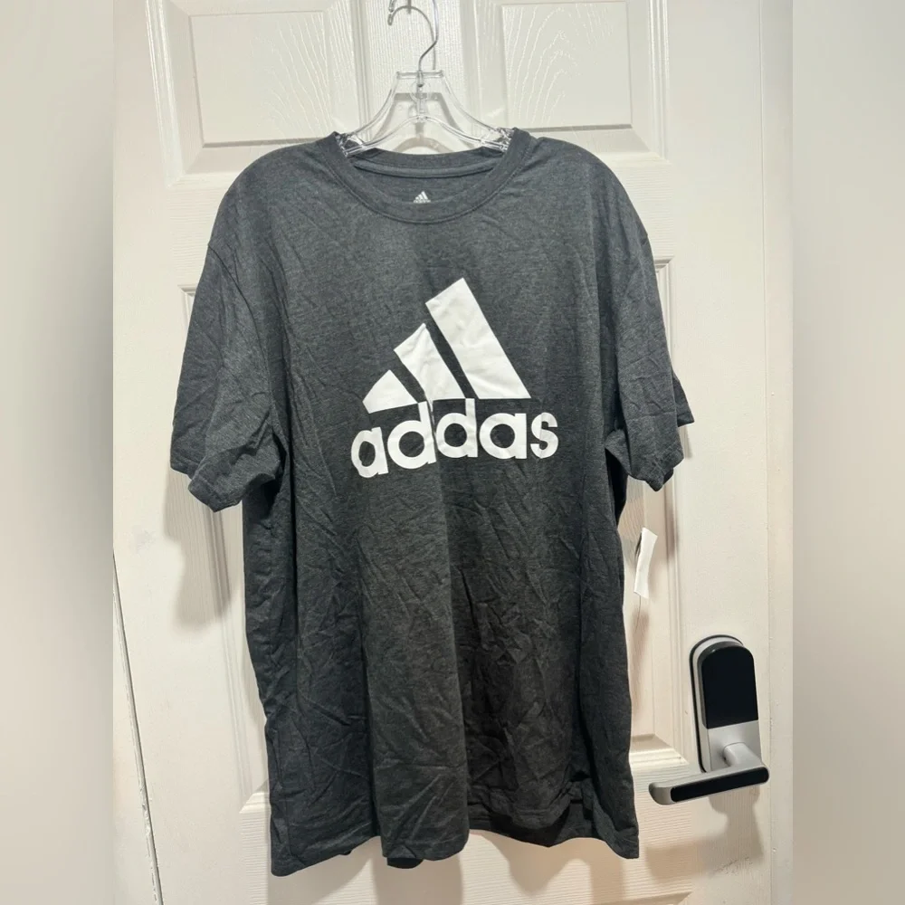ADIDAS MEN TSHIRT 2XL - Picture 1 of 3